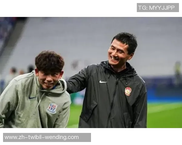 曝邵佳一年薪不及李铁的八分之一，难怪威望媒体如此表态